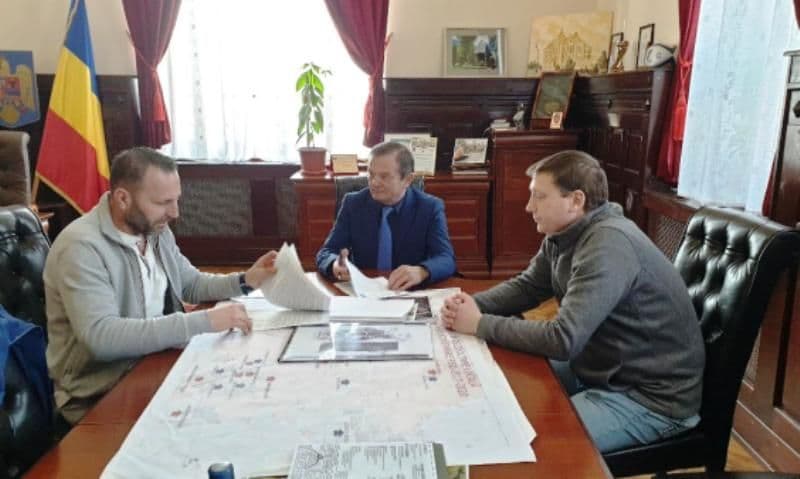 S-a semnat contractul privind extinderea și modernizarea Grădiniței nr. 7 din Municipiul Dorohoi