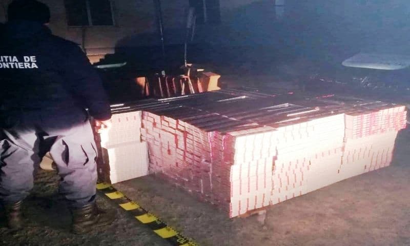 Urmărire cu focuri de armă și țigări de contrabandă confiscate de polițiștii de frontieră botoşăneni - VIDEO