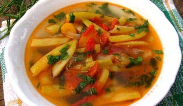 Ciorbă de fasole verde