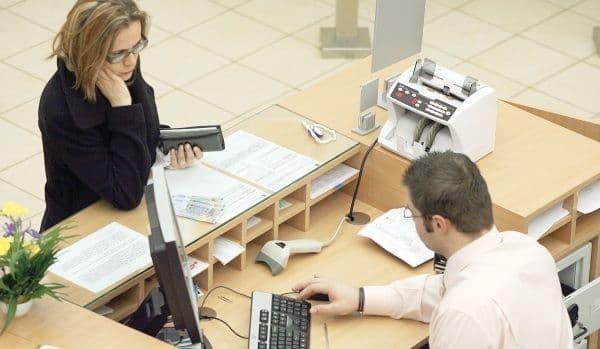 Amânarea ratelor, doar cu declarația pe propria răspundere. Ministerul Finanțelor explică procedura