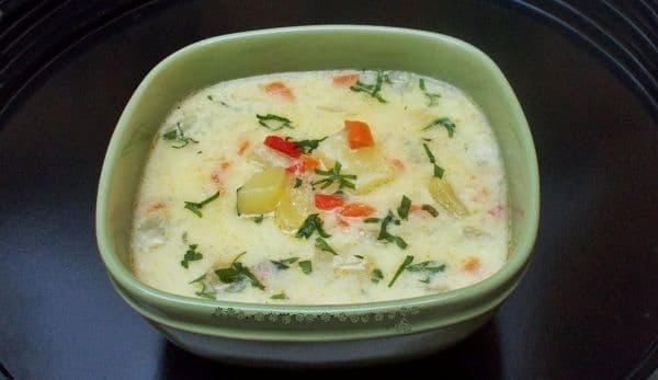 Ciorbă de dovlecei cu iaurt