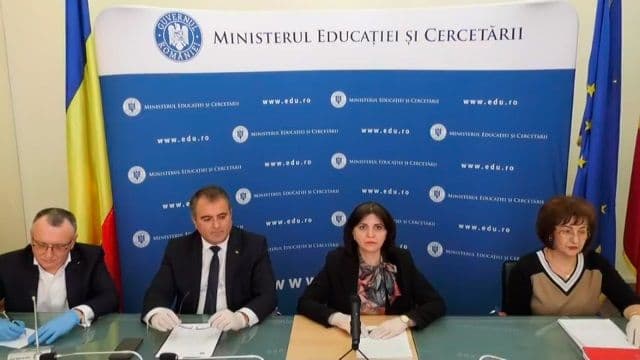 Anunț de ultimă oră privind începerea cursurilor școlare și organizarea examenelor naționale