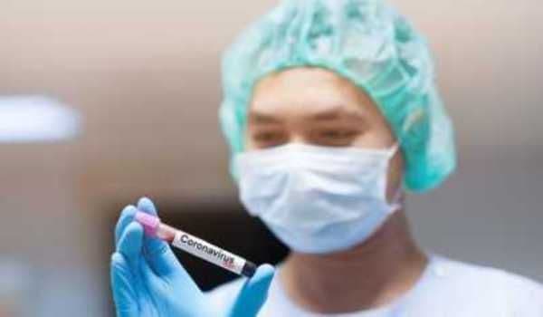 Virusul va avea două vârfuri în România. El nu poate fi oprit, doar temporizat