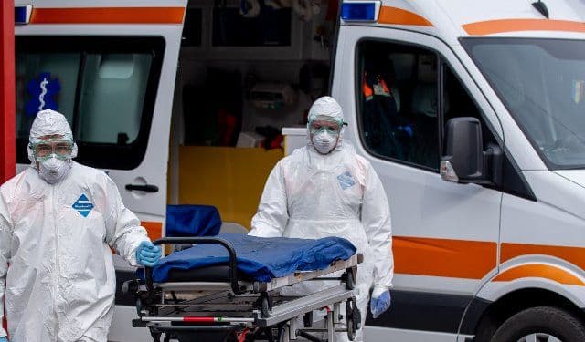 Încă doi botoșăneni depistați cu COVID-19 au decedat