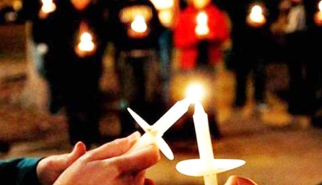Vezi cum va fi împărțită lumina de înviere la Dorohoi! Protopop: „Îndemn toți credincioșii să fie tari în credință”