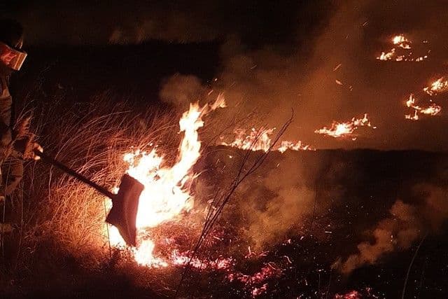 Incendiu puternic la Nicșeni! Focul ar fi fost pus intenționat