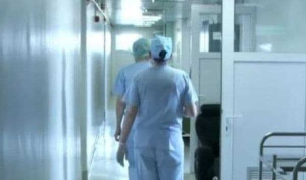 Situație dramatică, la Botoșani. Un medic diagnosticat pozitiv la coronavirus a băut dezinfectant