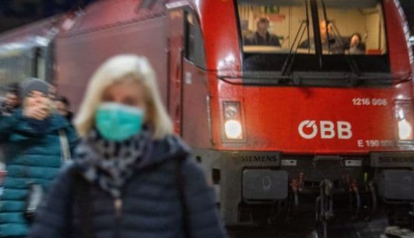 În plină pandemie, îngrijitorii români vor pleca săptămânal în Austria