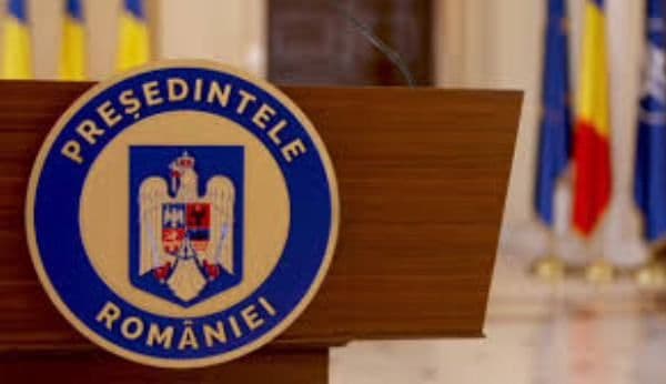 Klaus Iohannis: Elevii nu se vor mai duce fizic la școală