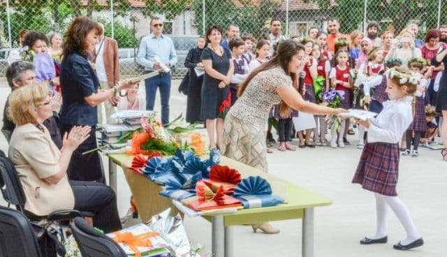 Tristețe pentru elevii din clasele terminale. Ziua absolvirii nu mai există „Este o situaţia delicată, fără precedent”
