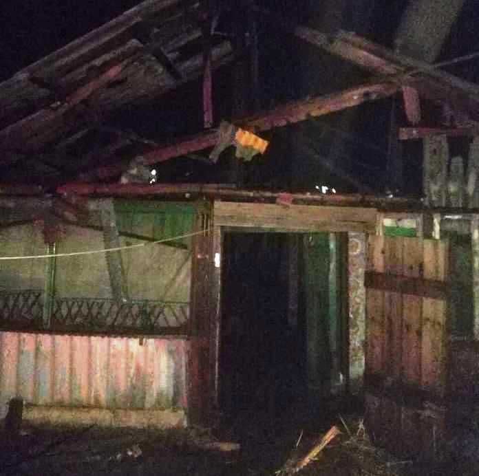 Colectă organizată de Parohia Sfântul Ilie din Dealu Mare pentru refacerea casei distrusă de incendiu, a unei femei în vârstă de 86 de ani