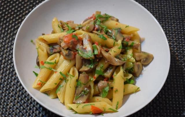 Paste picante cu ciuperci