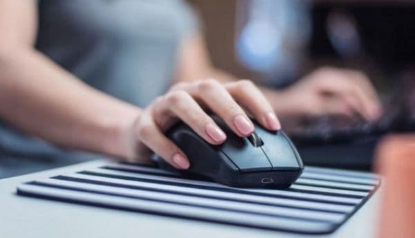 IȘJ Botoșani invită elevii, părinţii şi cadrele didactice să îşi exprime opinia privind activitățile de învățare on-line
