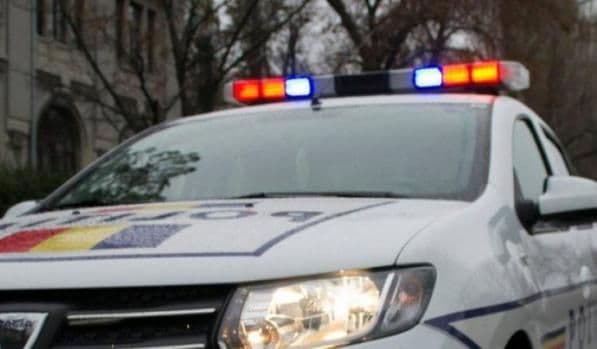 Un dorohoian de 31 de ani, cercetat penal pentru că a furat un telefon dintr-o mașină