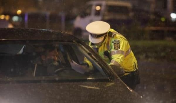 Șofer în stare de ebrietate denunțat la poliție de alți participanți la trafic