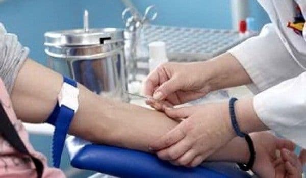 Nivelul colesterolului trebuie verificat înainte de împlinirea vârstei de 45 ani