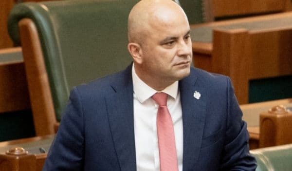 Lucian Trufin „Toți fermierii beneficiază acum de apa gratuită pentru a-și iriga culturile!!!”
