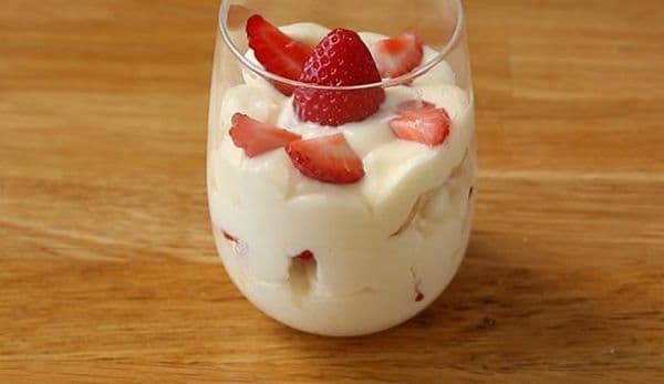 Tiramisu cu căpșune