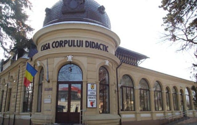 Casa Corpului Didactic Botoșani continuă formarea cadrelor didactice în mediul on-line
