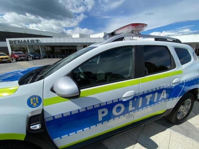 Poliţia Română cumpără peste 6.700 de maşini Dacia - FOTO