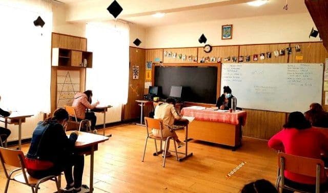 Peste 4000 de absolvenți ai clasei a VIII-a, din județul Botoșani, au participat la prima probă scrisă din cadrul Evaluării Naționale