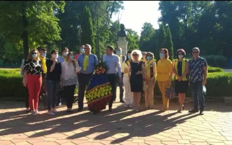 PNL Botoșani: „Omagiu etern poetului nepereche” - FOTO