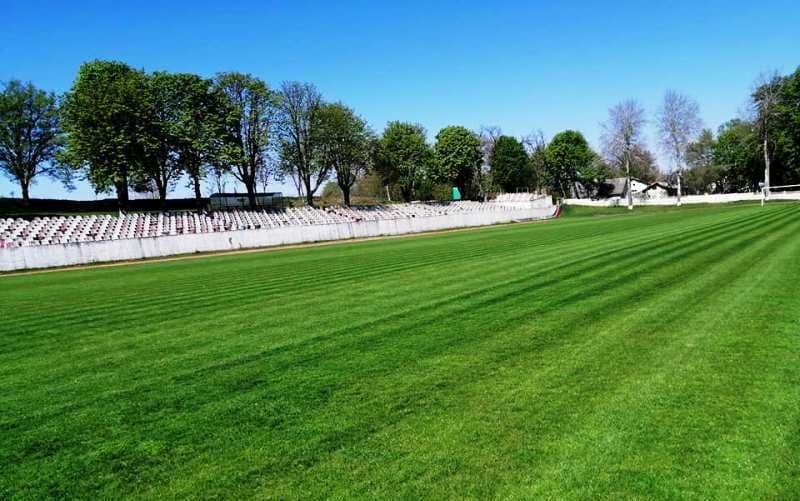 ANUNȚ! Se deschide Stadionul Municipal Dorohoi. Tot ce trebuie să știți dacă vreți să alergați pe stadion