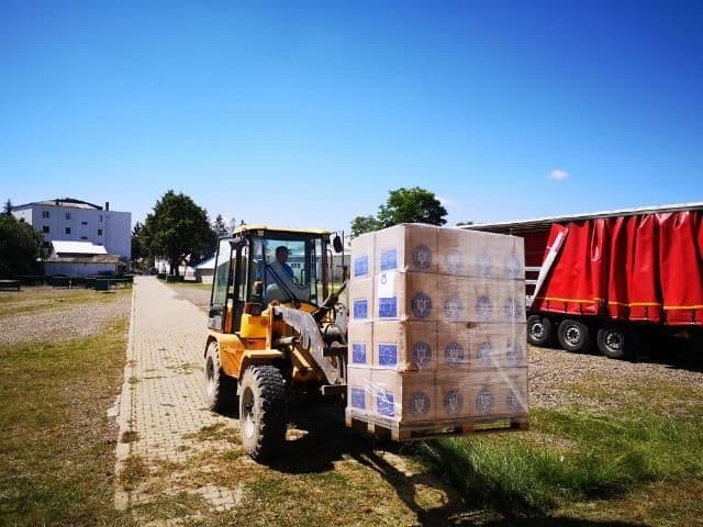 Aproape 40.000 de botoșăneni au primit ajutoare de la Uniunea Europeană - FOTO