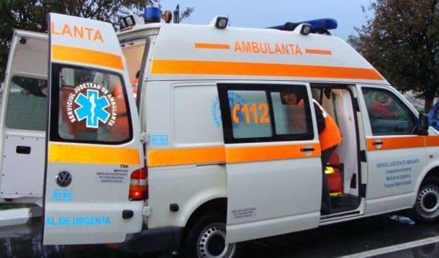Femeie de 86 de ani accidentată în timp ce traversa prin loc nepermis
