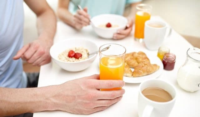 Avertismentul cardiologilor. Ce se întâmplă dacă nu mănânci micul dejun