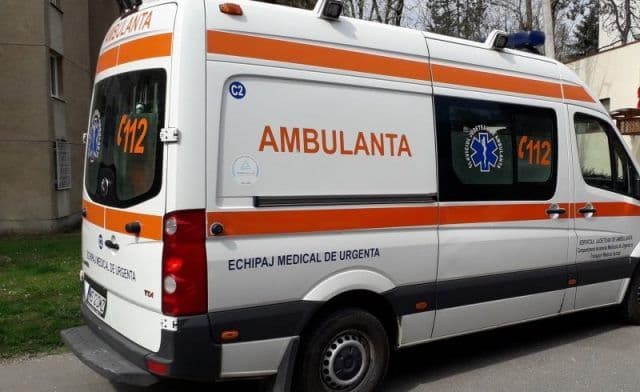 Accident de muncă la Dumbrăvița: Bărbat rănit după o manevră greșită cu buldoexcavatorul