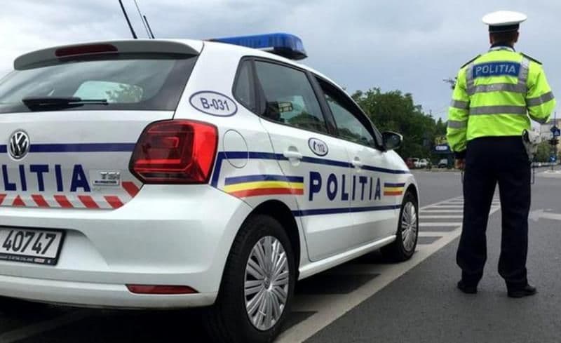 Depistat în trafic cu un autovehicul având numere provizorii expirate