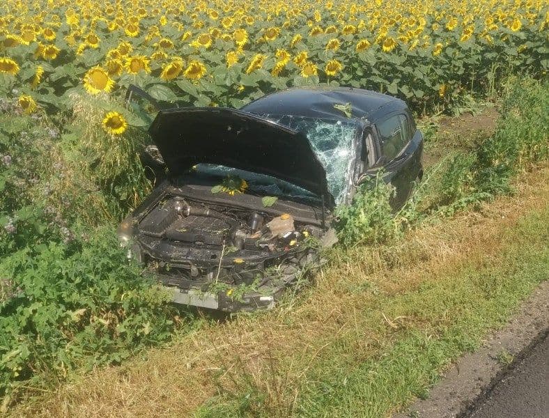 Bărbat din Dorohoi rănit într-un accident produs în județul Suceava. Patru mașini au fost avariate