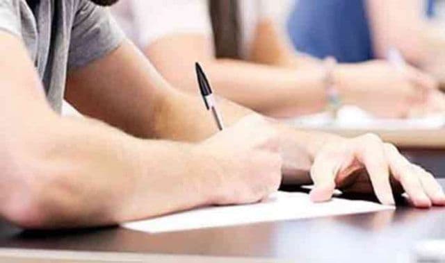 Titularizare 2020: Un profesor a fost eliminat din examen, iar zeci de candidați s-au retras la Botoșani