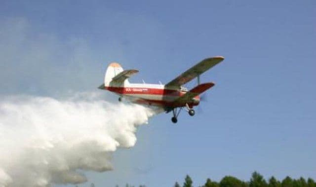 Dorohoienii sunt atenţionaţi că începe combaterea aeriană a dăunătorilor
