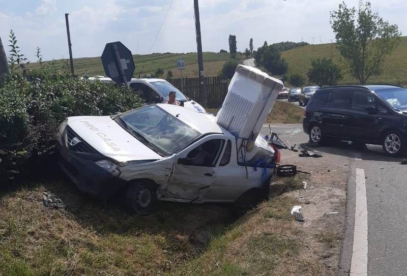 Accident GRAV! Două persoane rănite salvate de comandantul ISU Dorohoi