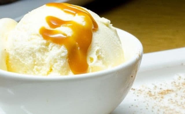 Înghețată de iaurt și mascarpone