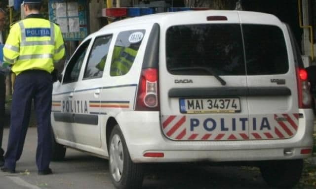 Un șofer, băut bine, a refuzat recoltarea de probe biologice și s-a ales cu dosar penal