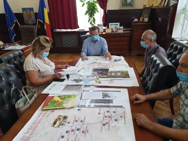 Din septembrie te vei putea testa de COVID-19 la Spitalul Dorohoi. Primăria a semnat contractul de furnizare de echipamente