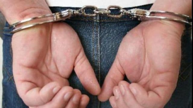 Botoșănean căutat pentru mai multe infracțiuni de fraudă pe teritoriul statului german reținut pentru 24 de ore