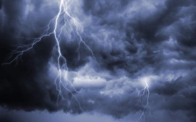 Avertizare meteorologică! Cod Portocaliu și Cod Galben instabilitate atmosferică accentuată pentru județul Botoșani