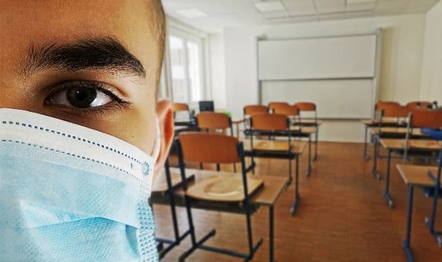 A doua sesiune a examenului național de bacalaureat începe luni, 24 august, în cinci centre din județul Botoșani