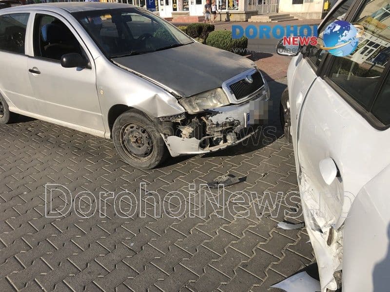 Accident cu două autoturisme la Dorohoi. O femeie însărcinată a ajuns la spital - FOTO