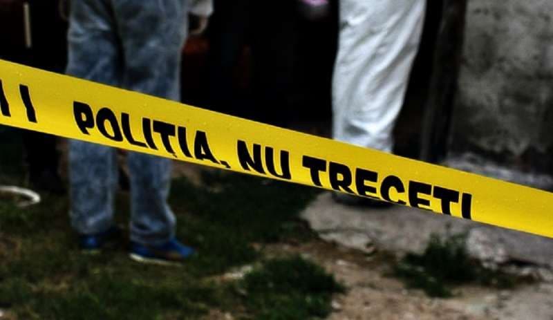 Crimă într-un sat din județ! Un bărbat a fost bătut cu o rangă până a rămas fără suflare