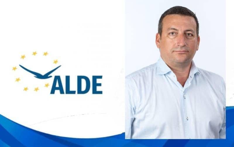 Bogdan Dăscălescu: „Toți politicienii vorbesc despre democrația participativă, dar în realitate, pe cetățeni nu-i ascultă nimeni!”