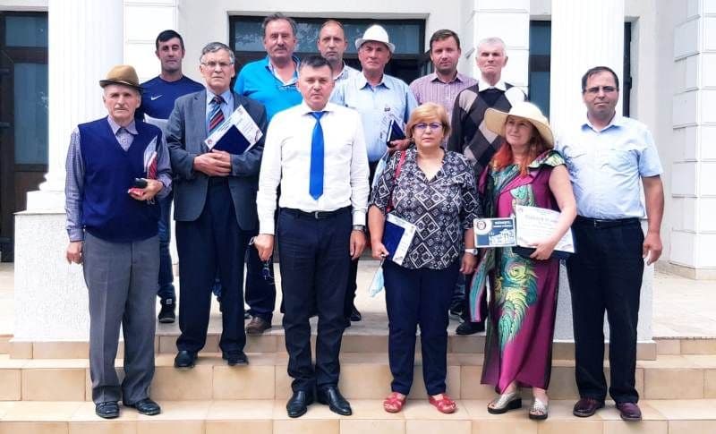 Consilieri locali Ibăneșteni, premiaţi cu diplome la ultima şedinţă