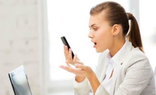 Pericol imens pentru aceste telefoane mobile: Vă dispar fotografiile! Ce aplicaţie este de vină