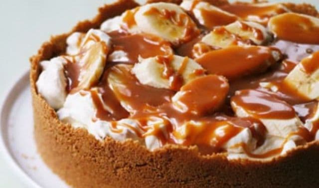 Tartă cu banane și caramel