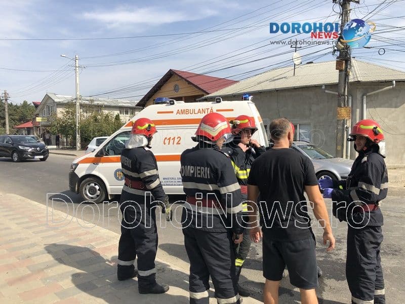 Aproape de tragedie! Bărbat din Dorohoi scos inconștient dintr-un canal - FOTO