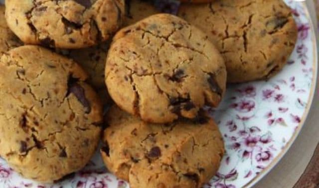 Biscuiți cu pepite de ciocolată